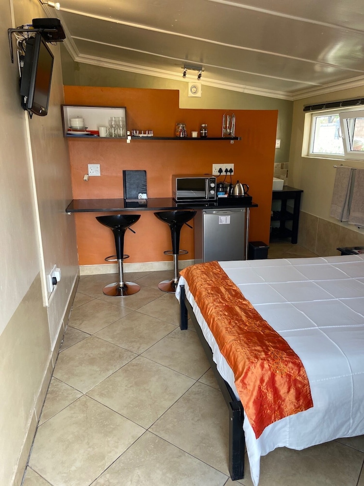 Economy Room photo 2