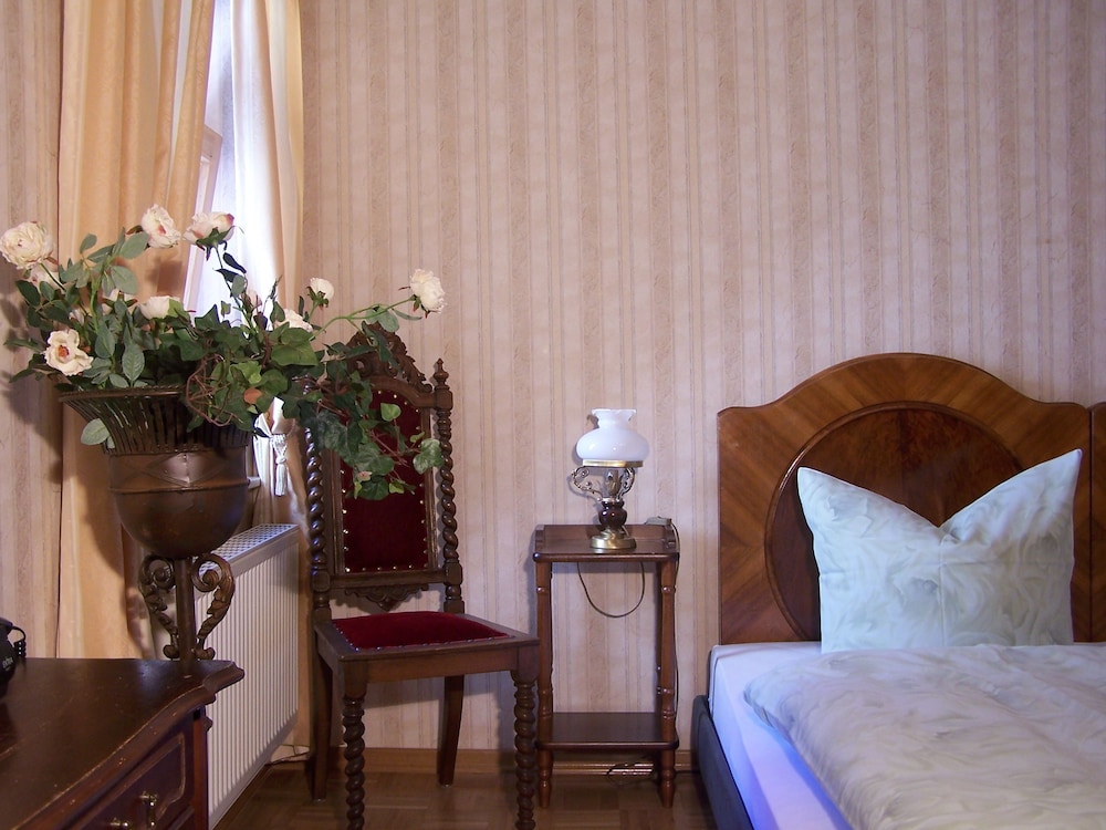 Standard Double Room - Photo 1