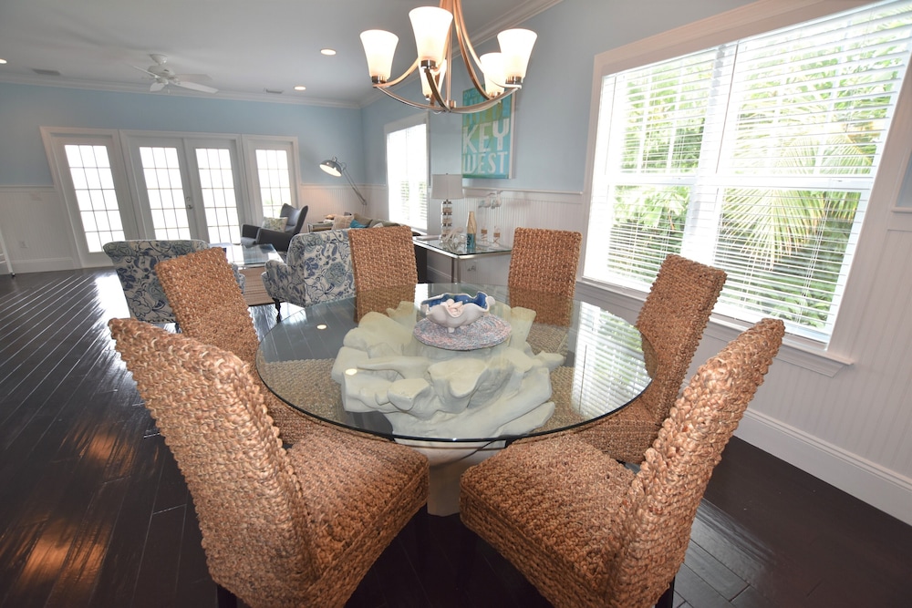 Premium Townhome photo 2