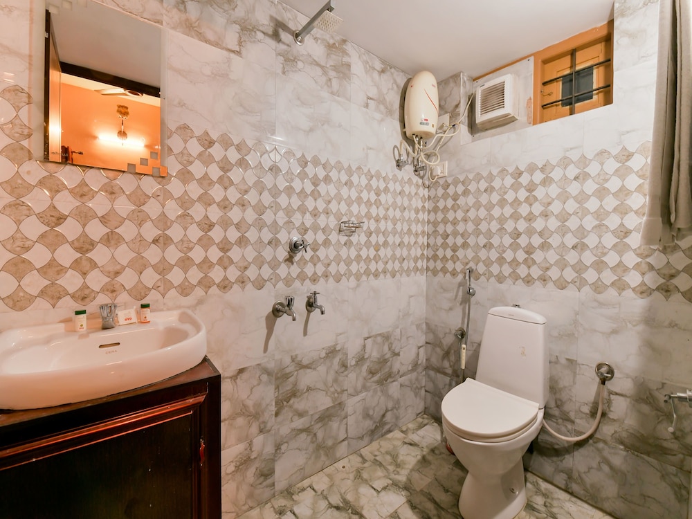 Deluxe Double Or Twin Room photo 2