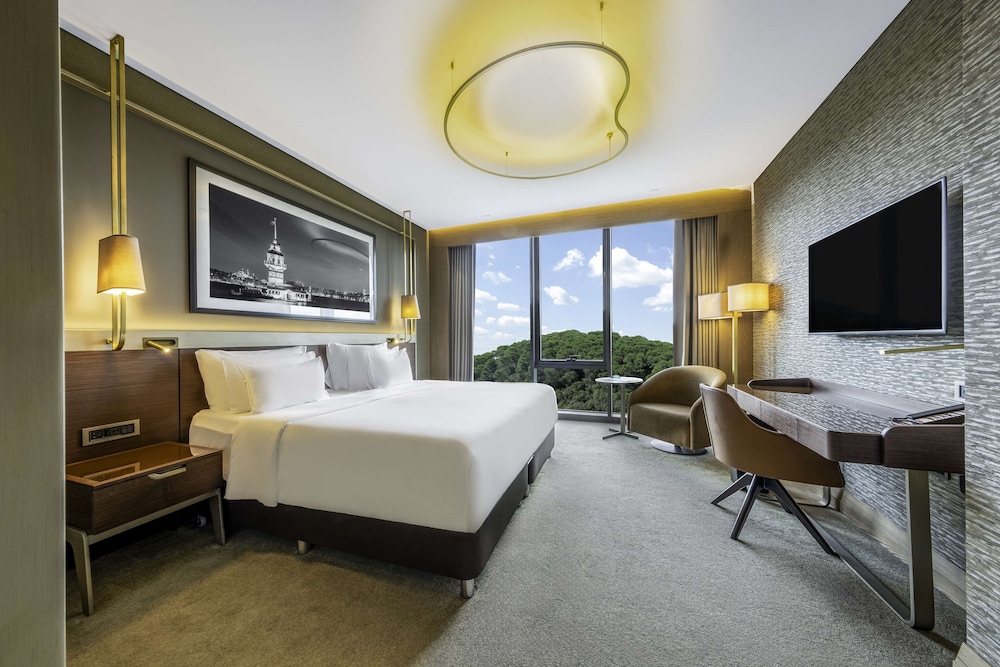 Room (Collection, Forest View) - Photo 1