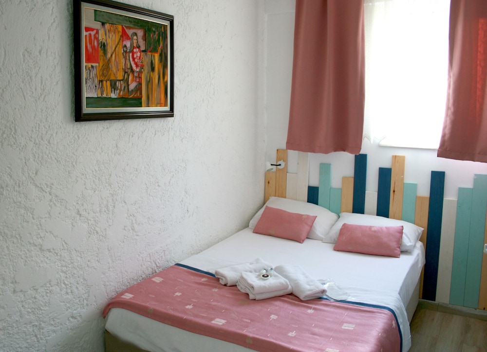 Luxury Double Room, 1 Bedroom, Kitchenette, Beachside photo 2