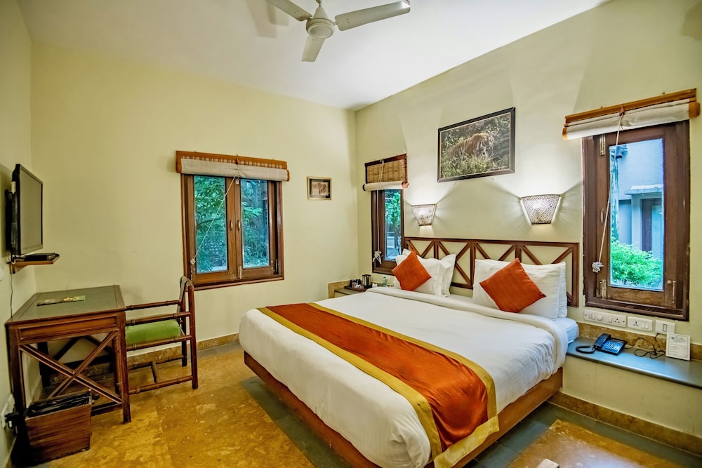 Deluxe Cottage with Garden View