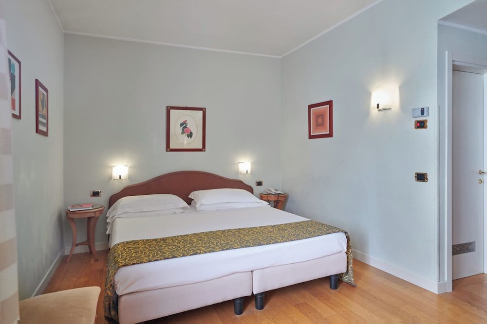Classic Double + Bed