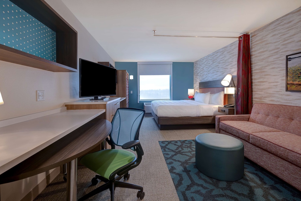 Studio Suite, 1 King Bed, Non Smoking - Photo 4