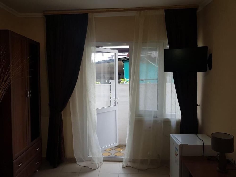 Economy Double Room photo 3