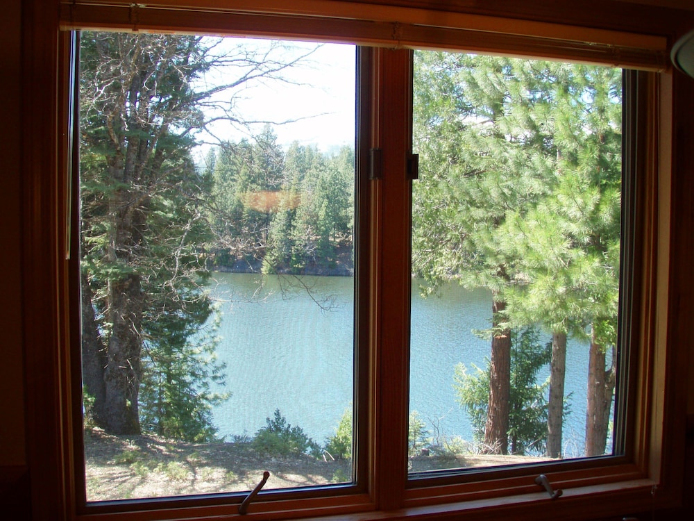 Deluxe Room, Multiple Beds, Lake View, Lakeside photo 1