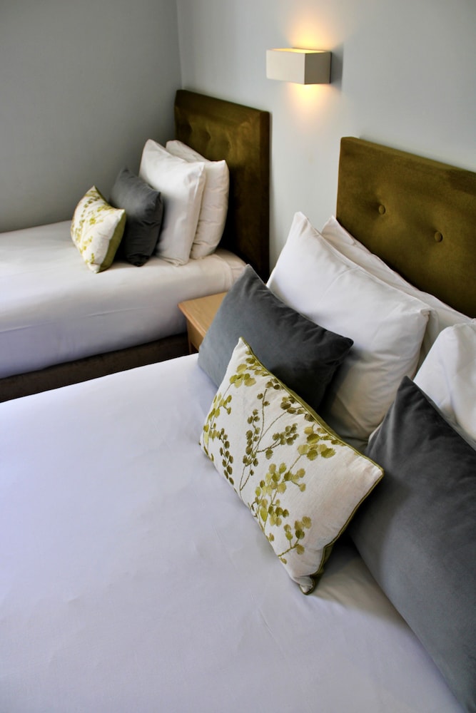 Family Room - Photo 1