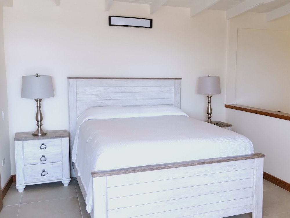 Duplex, 2 Bedrooms, 2 Bathrooms