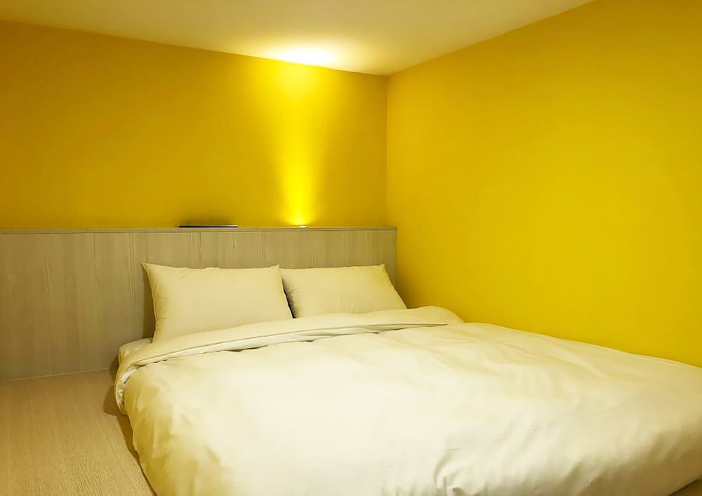 Deluxe Capsule - Mixed Dorm - Photo 12