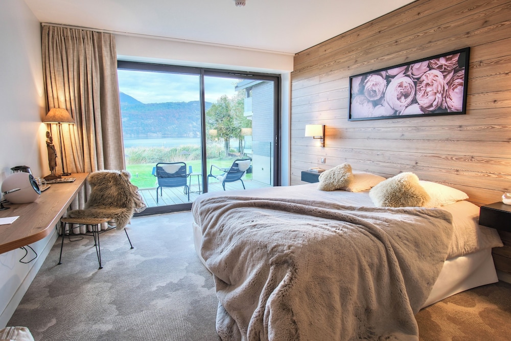 Double Room, Lake View photo 1