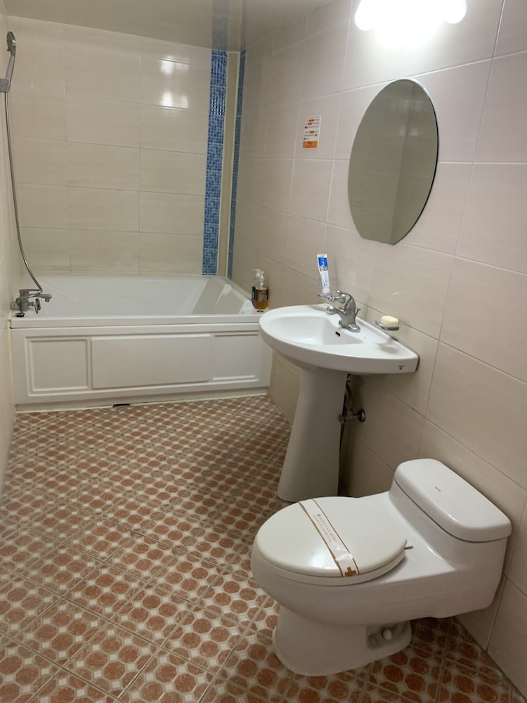 Deluxe Room - Photo 3