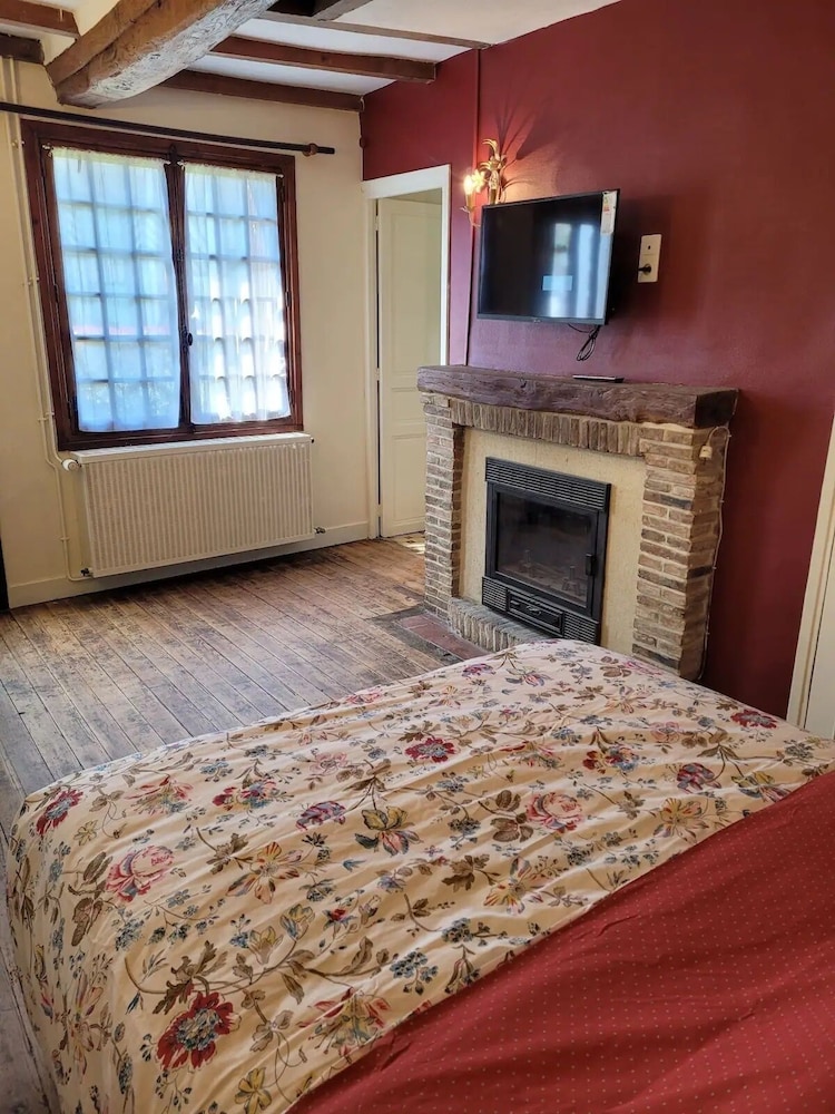 Classic Double or Twin Room, Private Bathroom, Garden View (La Porte-Plume) - Photo 1