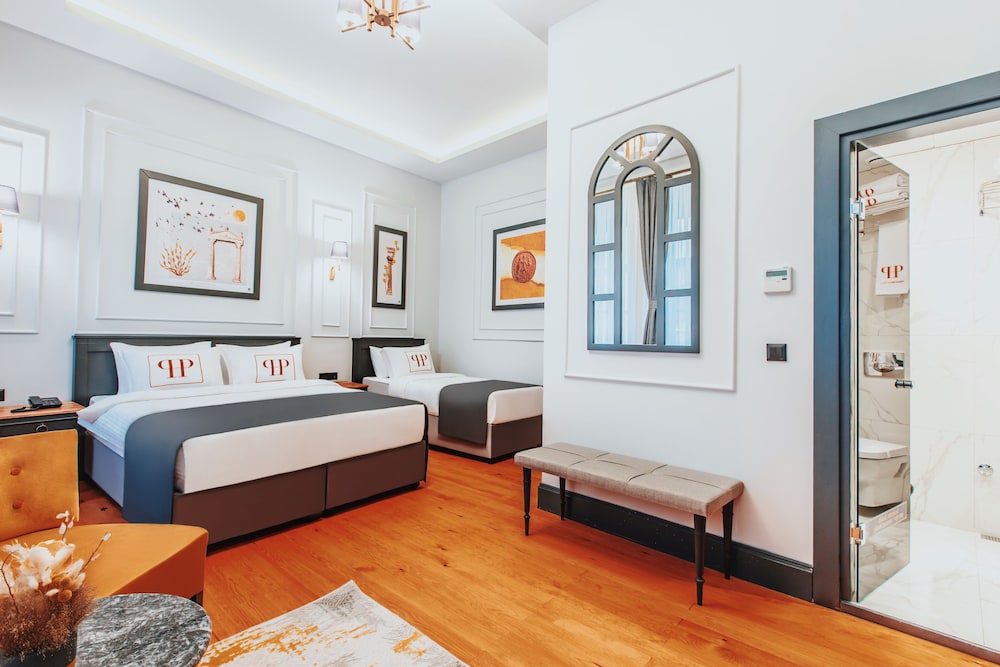 Deluxe Triple Room photo 1