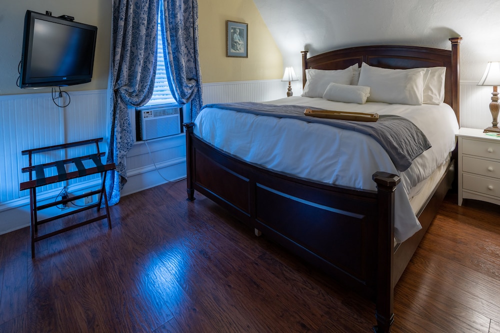 Tree Top Suite photo 1