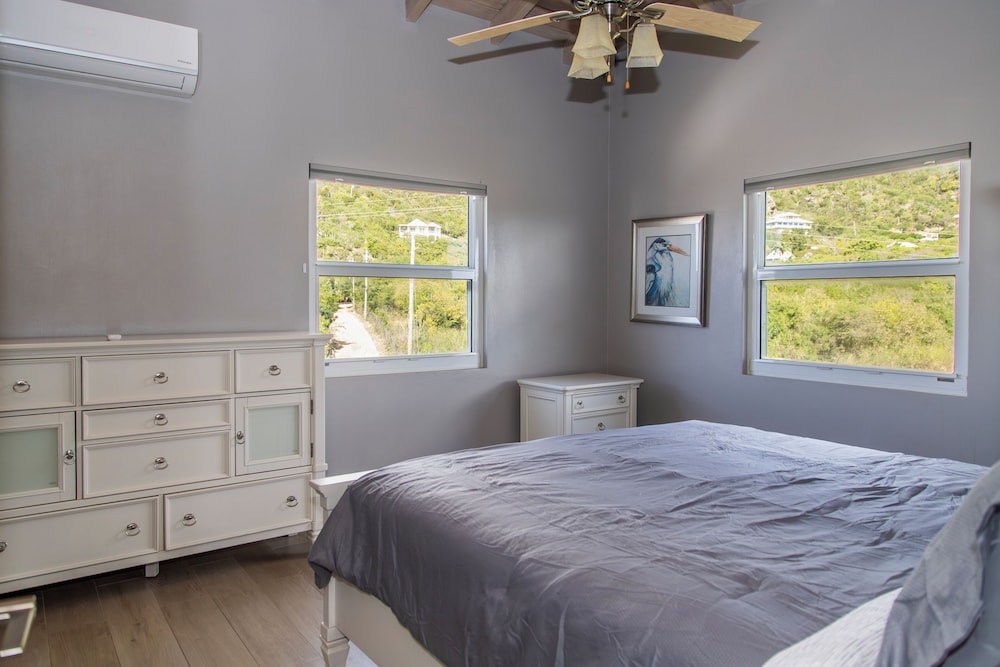 One Bedroom Apartment with Garden & Ocean View - C303