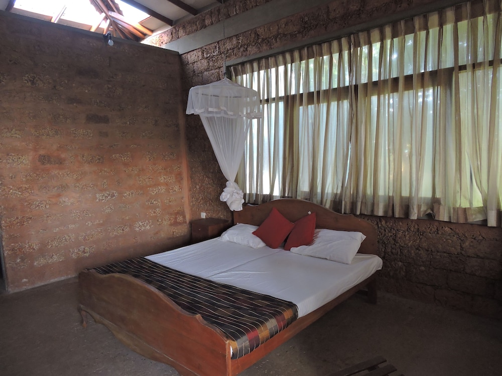 Superior Quadruple Room, 2 Queen Beds, Accessible photo 1