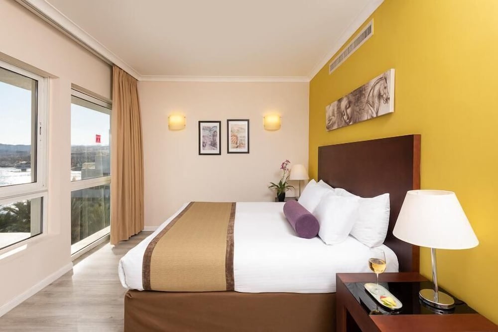 Suite, 2 Bedrooms photo 2