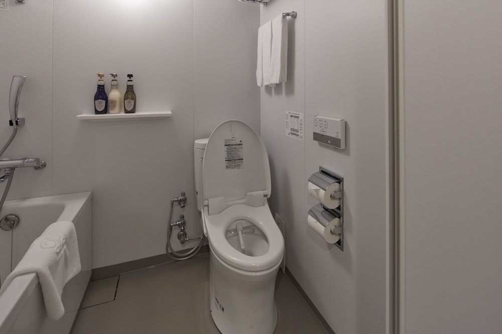 Standard Twin Room, Non Smoking (10th-24th) - Photo 11