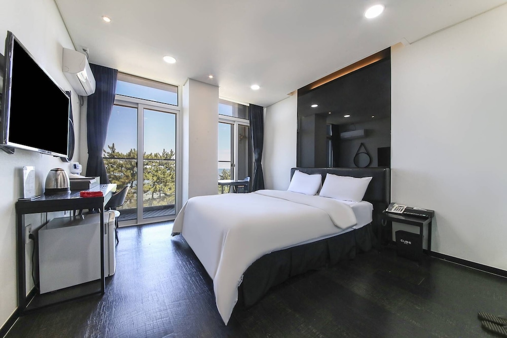 Standard Room, Ocean View photo 2