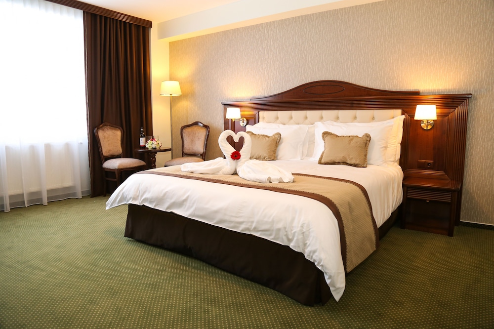 Standard Double Room with Balcony 4****