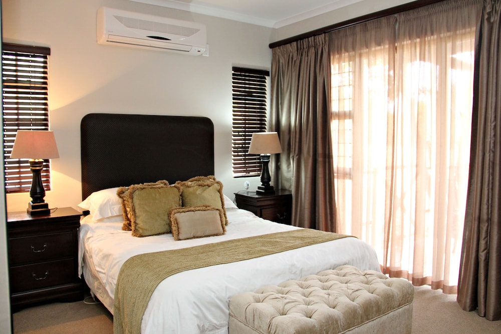 Executive Double Room photo 3