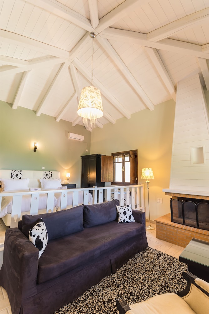 Family Room, Mountain View