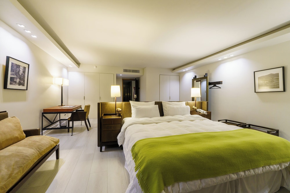 Superior Double Room, 1 King Bed photo 3