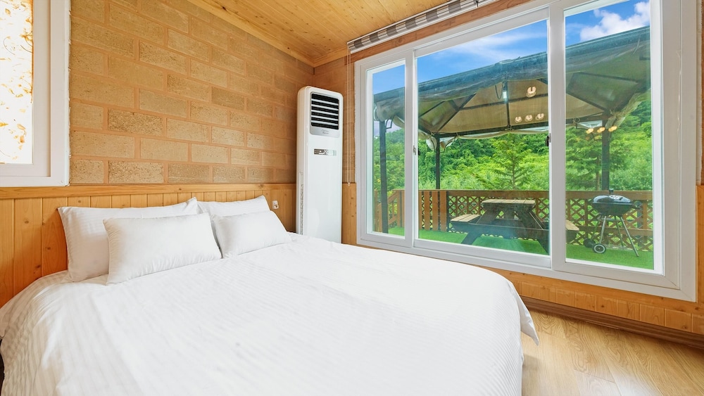 Basic Room, 1 Bedroom (Sokdaksokdak)
