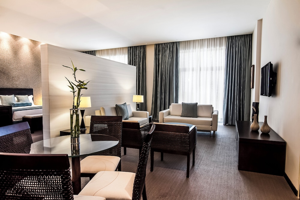 Classic Suite, City View photo 3