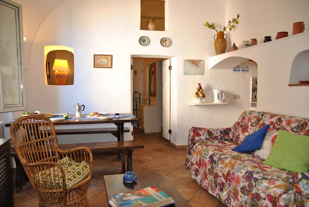 House, 1 Bedroom, City View