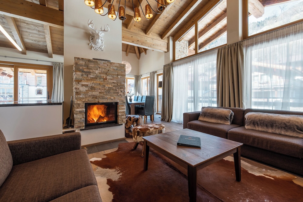 Three-Bedroom Penthouse Apartment Type 3A