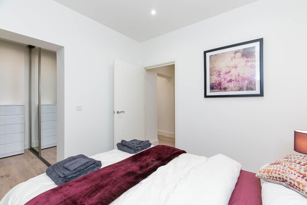 Deluxe Apartment, 1 Double Bed with Sofa bed, Accessible, Non Smoking photo 2