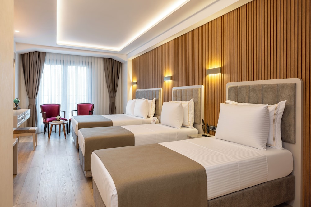 Superior Quadruple Room photo 1