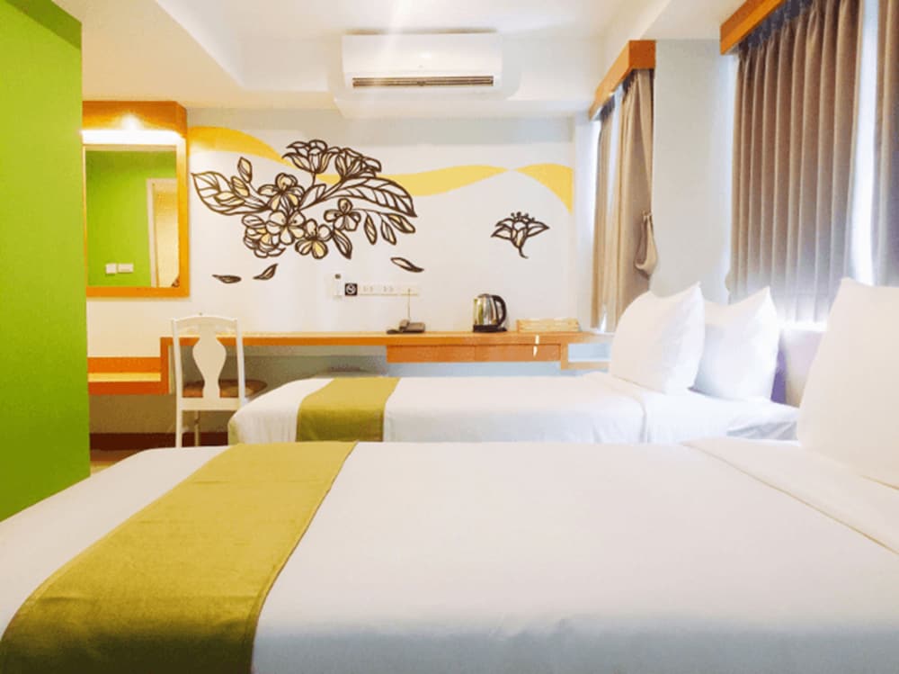 Premier Triple Room photo 3
