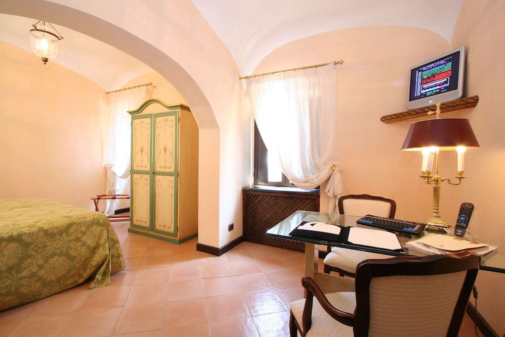 Classic Double Room, 1 Bedroom, Sea View photo 3