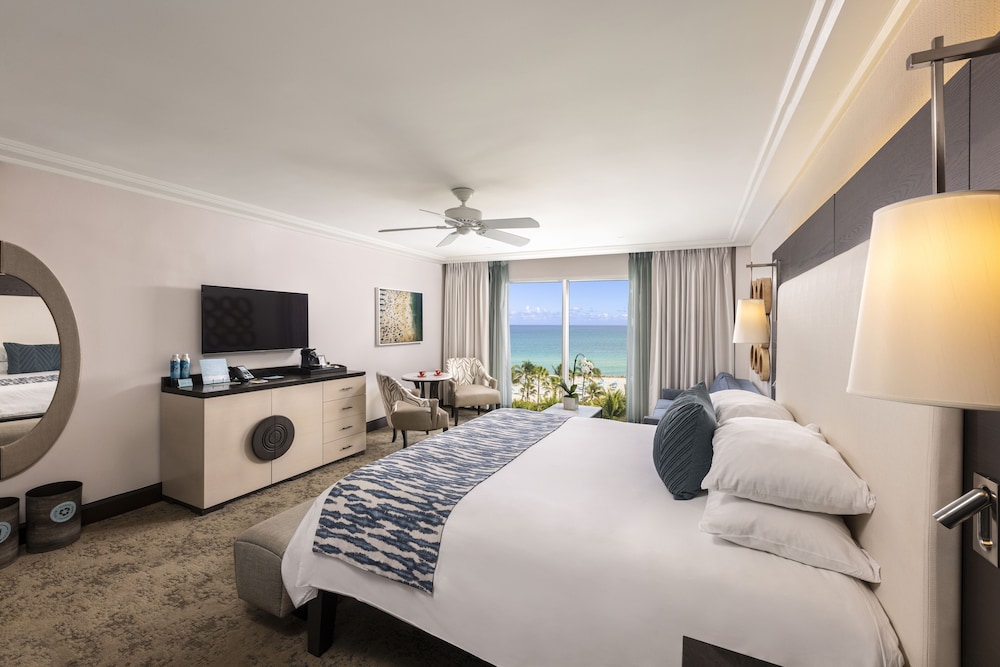 Deluxe Room, 1 King Bed with Sofa bed, Ocean View