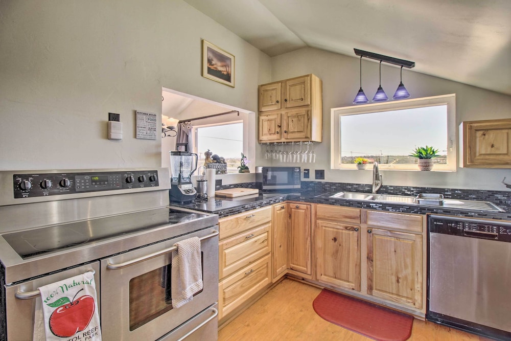 House (2 Bedrooms) photo 2