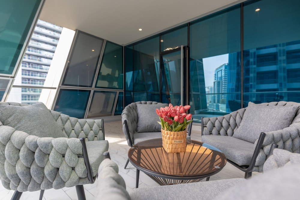 Luxury Studio, Non Smoking, City View photo 2