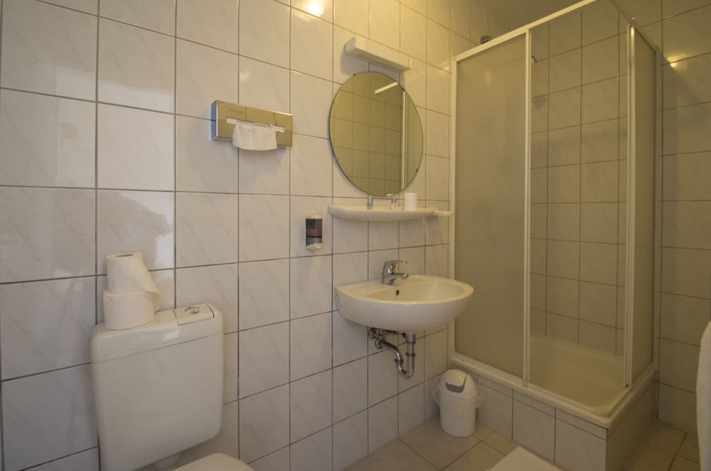 Standard Single Room photo 3