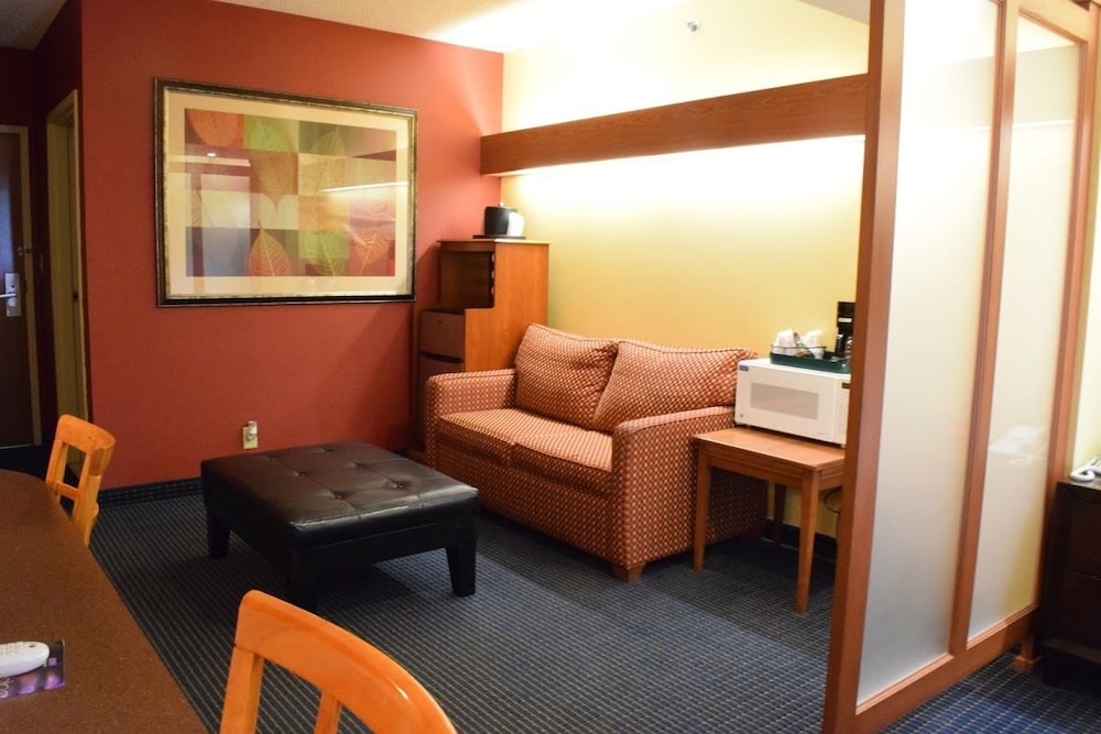 Junior Suite, 1 Queen Bed with Sofa bed photo 1