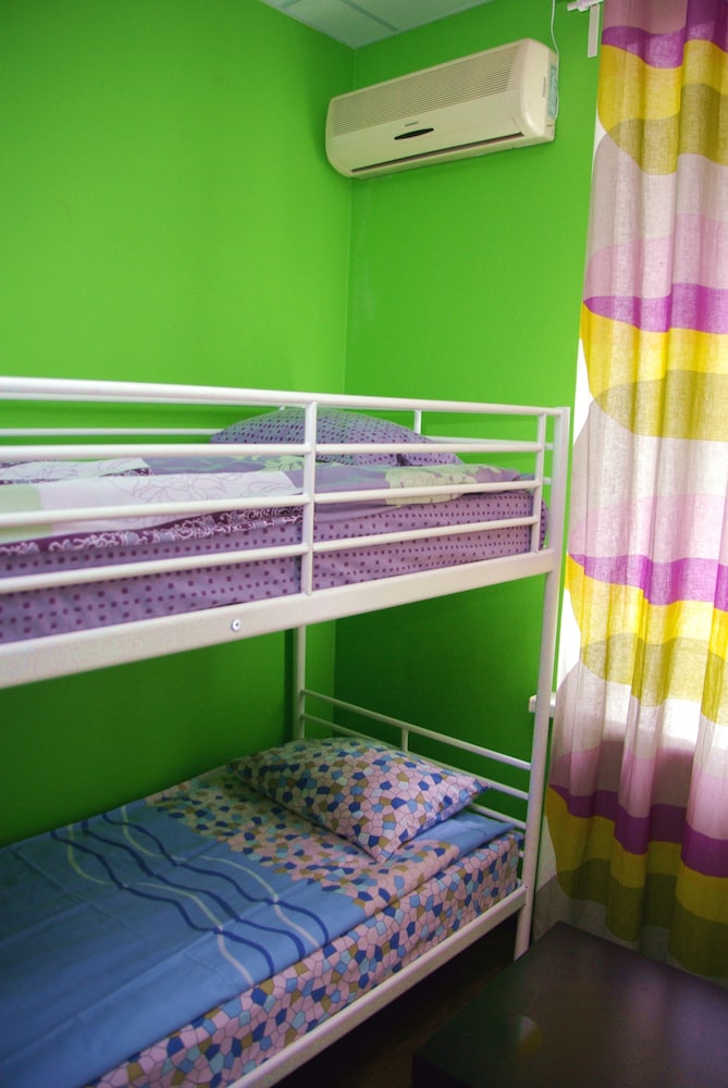 One Bed In 8 Bed Mixed Dorm Room photo 1
