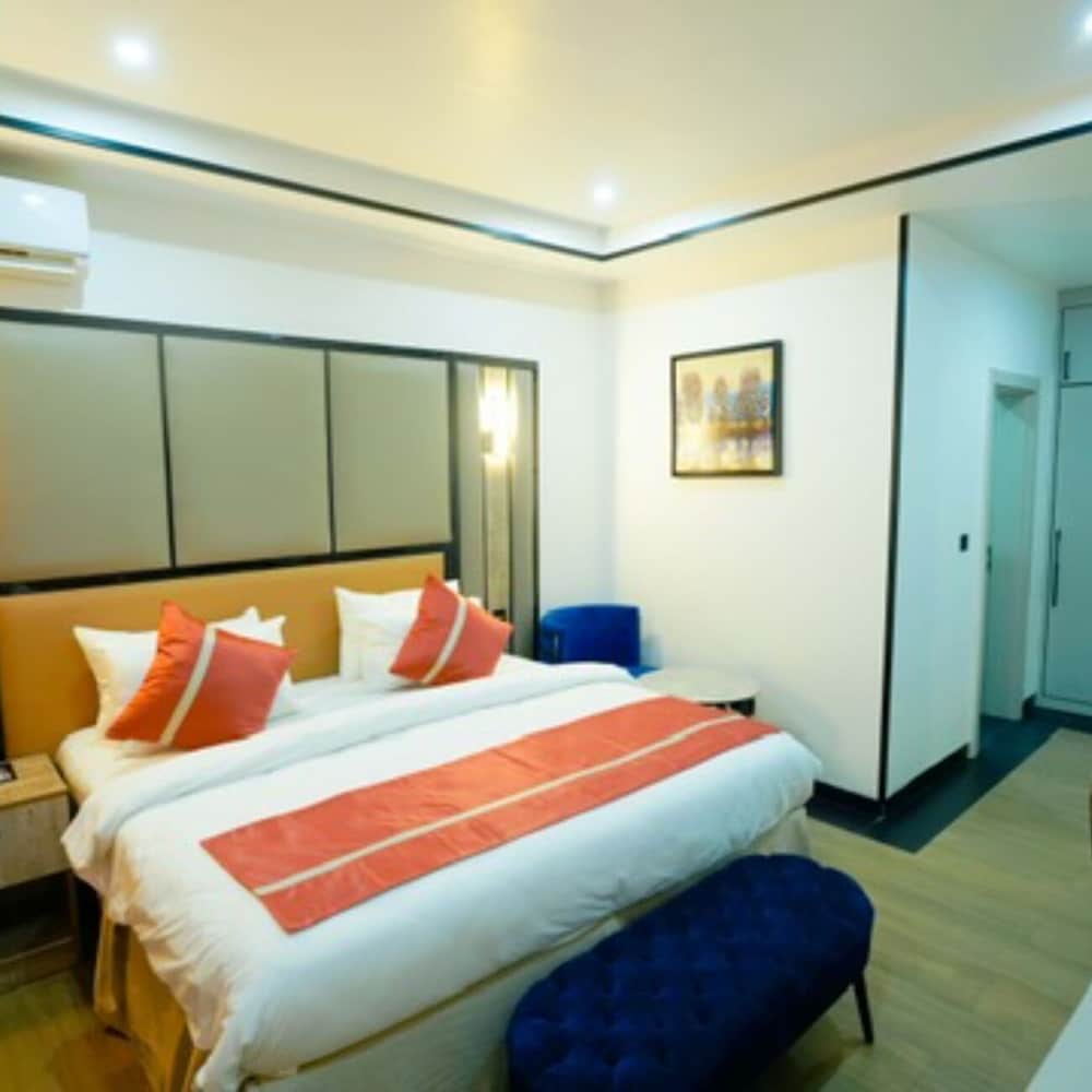 Classic Room, 1 Bedroom, Ensuite, City View