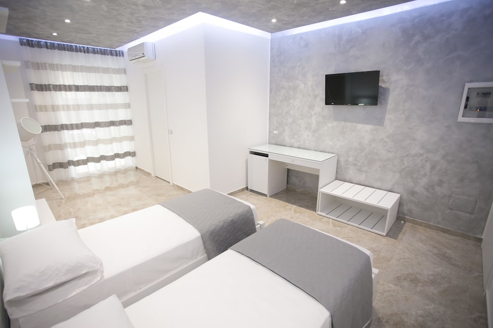 Deluxe Double Room, City View photo 1