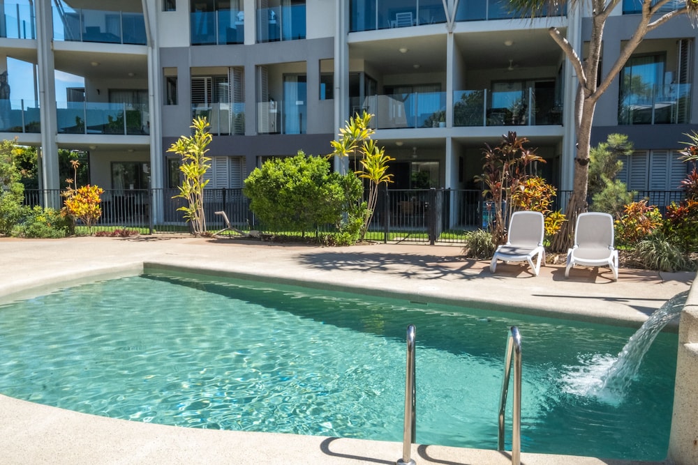 2 Bedroom Pool Access