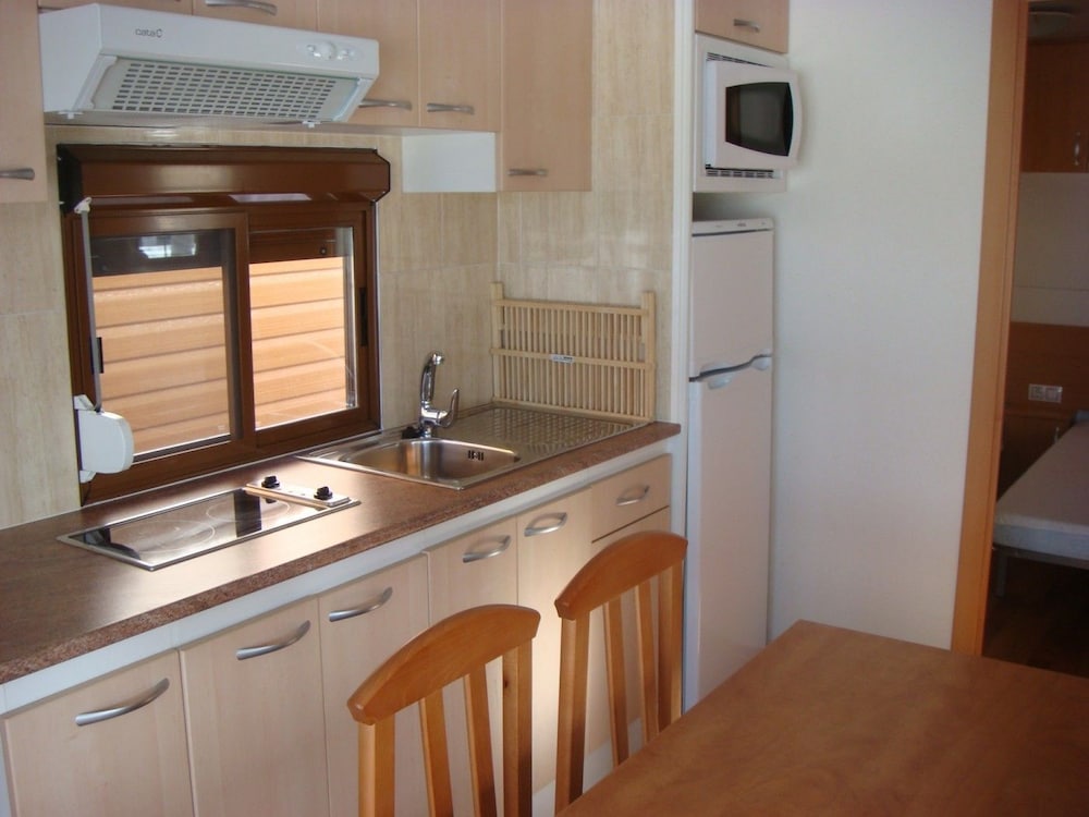 Comfort Bungalow, 2 Bedrooms, Terrace (Boix) photo 2
