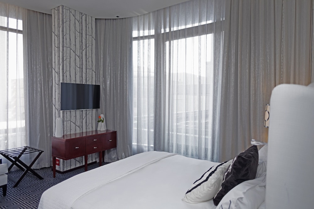 Executive Room (Square) - Photo 7