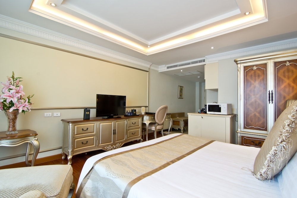 room photo