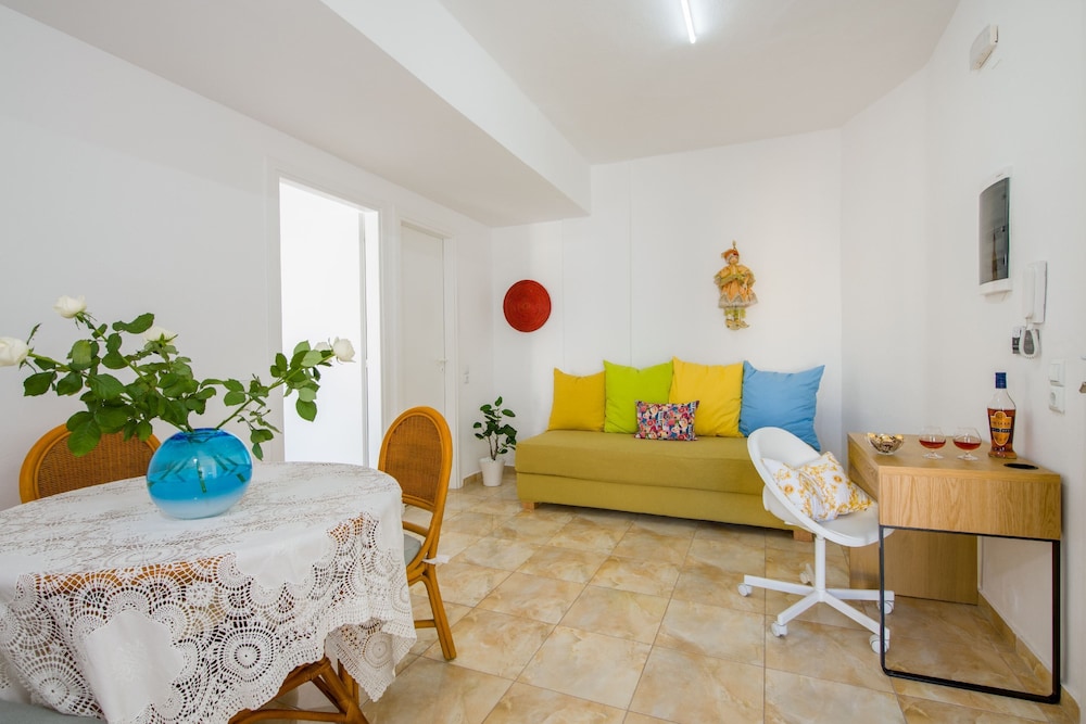 Diamond Suite photo 1