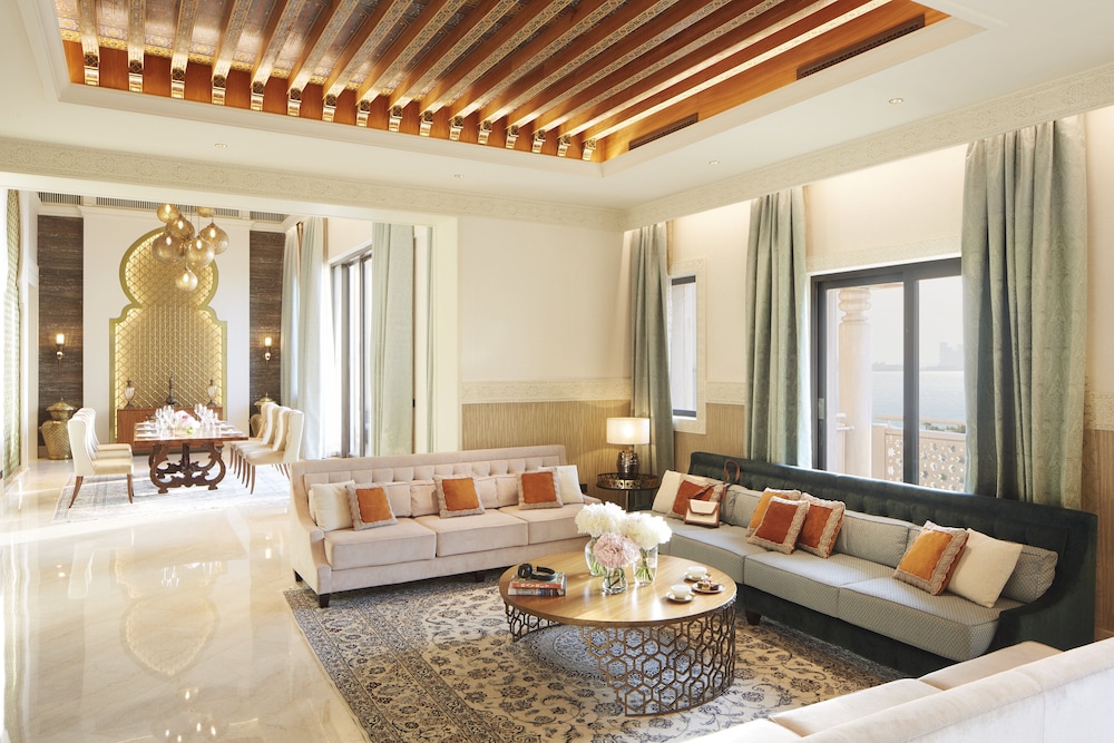 Royal Suite, 1 Bedroom photo 2